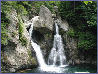 Camping near on sale bash bish falls